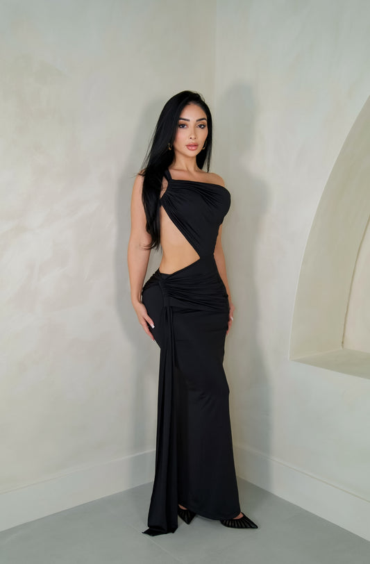 Amra Black Maxi
